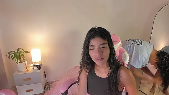 Snapshot of martina_roldam chatting on October 3, 2025, 1:02 am martina roldam online show from October 3, 2025, 1:02 am