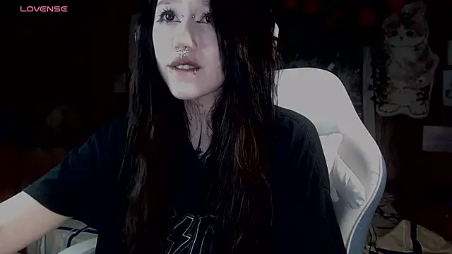 Snapshot of chloe_crystall_killer chatting on March 9, 2026, 5:33 am chloe crystall killer online show from March 9, 2026, 5:33 am