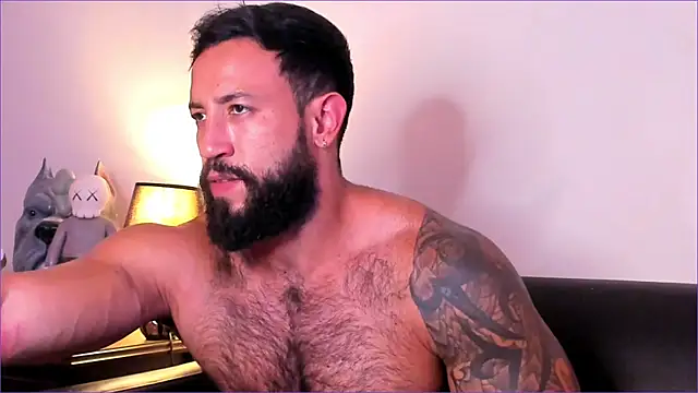 BradLeon  online show from November 24, 2025, 6:40 pm