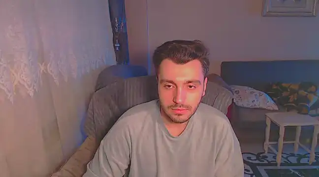 Snapshot of handsomeee04 chatting on February 3, 2025, 4:10 pm handsomeee04 online show from February 3, 2025, 4:10 pm