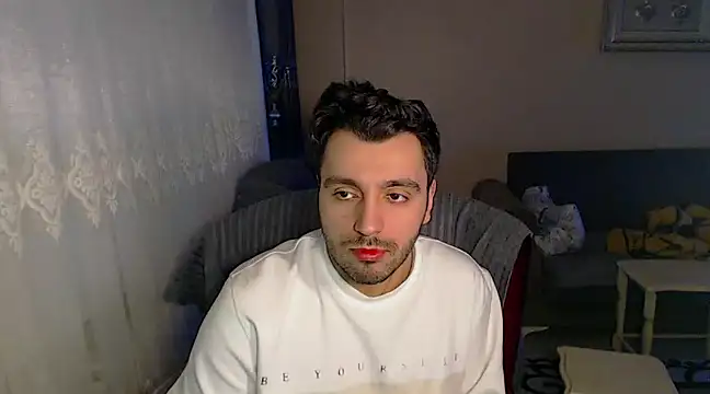 Snapshot of handsomeee04 chatting on February 9, 2025, 3:34 pm handsomeee04 online show from February 9, 2025, 3:34 pm