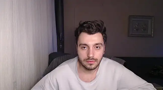 Snapshot of handsomeee04 chatting on March 22, 2025, 1:00 am handsomeee04 online show from March 22, 2025, 1:00 am