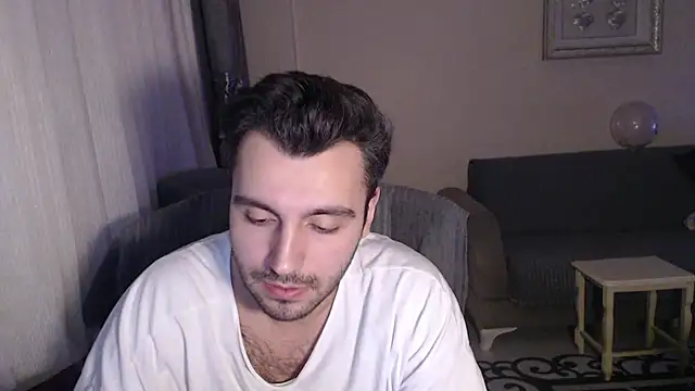 Snapshot of handsomeee04 chatting on October 9, 2025, 3:48 am handsomeee04 online show from October 9, 2025, 3:48 am