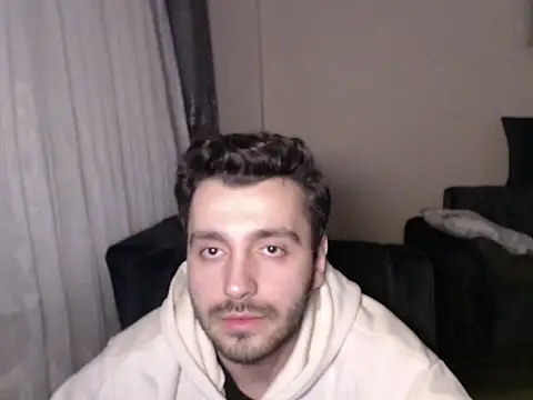 handsomeee04 online show from March 20, 2026, 6:02 pm