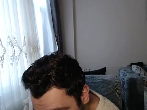 handsomeee04 online show from March 27, 2026, 1:55 pm