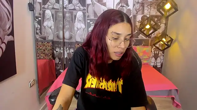 Snapshot of Nicole_Angels_ chatting on January 30, 2025, 2:25 pm Nicole Angels online show from January 30, 2025, 2:25 pm