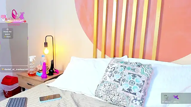 Nicole Angels  online show from January 7, 2026, 8:00 pm