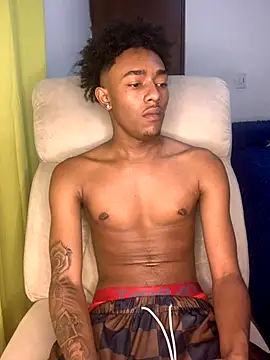 Boy cock18 online show from November 9, 2025, 2:21 am