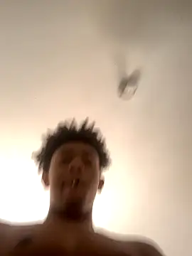 Boy cock18 online show from November 18, 2025, 4:33 pm