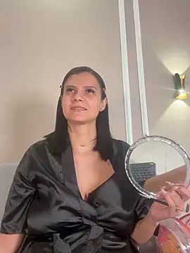 Snapshot of Abril_jones10 chatting on November 30, 2025, 1:42 am Abril jones10 online show from November 30, 2025, 1:42 am