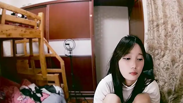 Snapshot of lulu-2002 chatting on January 5, 2025, 1:15 pm lulu-2002 online show from January 5, 2025, 1:15 pm