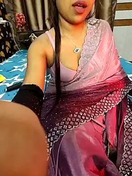 Snapshot of Little__Lia chatting on February 17, 2025, 5:10 pm Little Lia online show from February 17, 2025, 5:10 pm