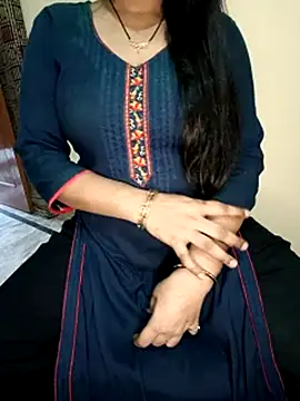 Snapshot of Soniya_444 chatting on March 16, 2025, 12:55 pm Soniya 444 online show from March 16, 2025, 12:55 pm
