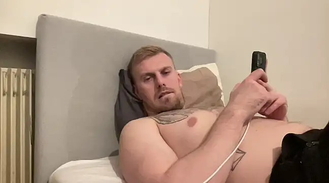 BulkAndTattoos online show from December 21, 2024, 7:49 pm