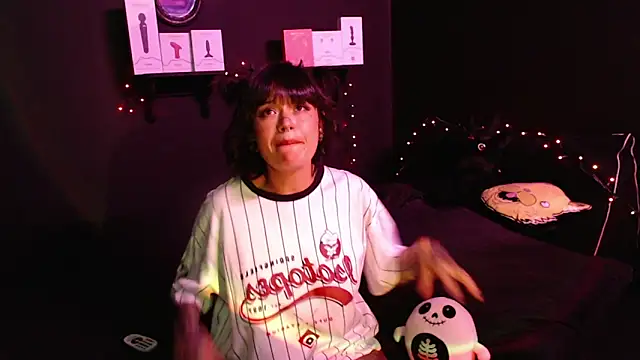 Snapshot of rousstattoo chatting on October 1, 2025, 2:17 am rousstattoo online show from October 1, 2025, 2:17 am