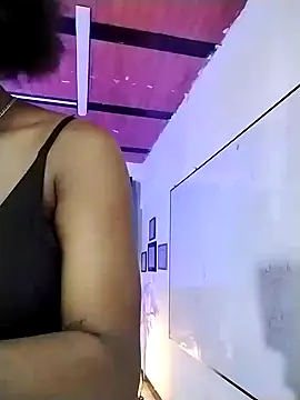 Snapshot of nikkystorm1_ chatting on January 30, 2025, 2:04 pm nikkystorm1 online show from January 30, 2025, 2:04 pm