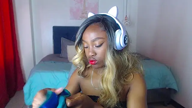 Snapshot of nikkystorm1_ chatting on March 3, 2025, 2:26 pm nikkystorm1 online show from March 3, 2025, 2:26 pm