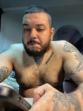 Snapshot of El_Titan1998 chatting on October 19, 2025, 11:44 am El Titan1998 online show from October 19, 2025, 11:44 am