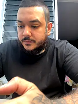 Snapshot of El_Titan1998 chatting on November 9, 2025, 9:13 pm El Titan1998 online show from November 9, 2025, 9:13 pm