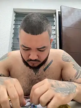 Snapshot of El_Titan1998 chatting on November 28, 2025, 11:35 am El Titan1998 online show from November 28, 2025, 11:35 am