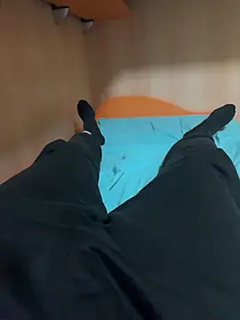 Snapshot of Dvddd chatting on February 9, 2026, 4:44 pm Dvddd online show from February 9, 2026, 4:44 pm