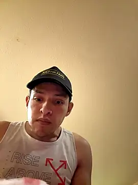 Snapshot of aleeextg chatting on September 14, 2025, 5:34 pm aleeextg online show from September 14, 2025, 5:34 pm