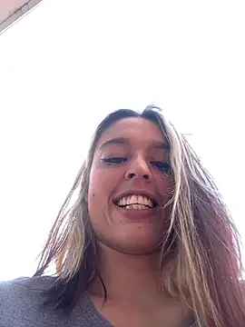 Snapshot of BlueStoneX chatting on November 27, 2025, 3:25 pm BlueStoneX online show from November 27, 2025, 3:25 pm