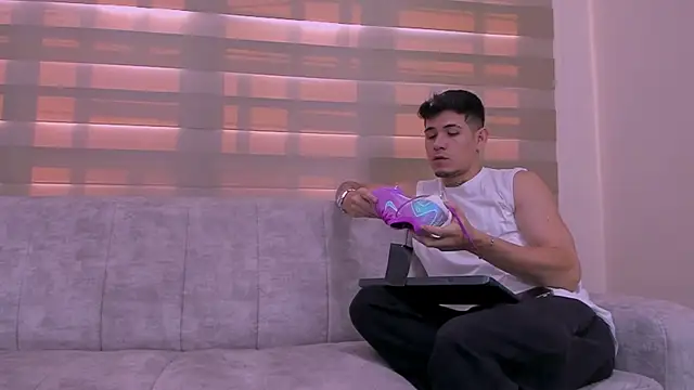 hell twink online show from January 13, 2025, 8:15 pm