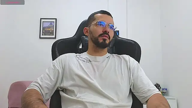 Snapshot of Massimoo_07 chatting on January 16, 2026, 9:30 pm Massimoo 07 online show from January 16, 2026, 9:30 pm