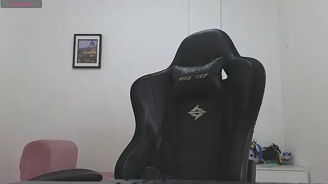 Snapshot of Massimoo_07 chatting on January 17, 2026, 7:17 pm Massimoo 07 online show from January 17, 2026, 7:17 pm