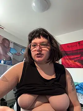 Snapshot of _dwhorekin_ chatting on September 14, 2025, 8:35 am  dwhorekin  online show from September 14, 2025, 8:35 am