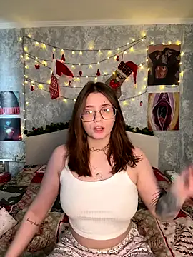 Snapshot of Sabrina_shells chatting on January 7, 2026, 9:12 am Sabrina shells online show from January 7, 2026, 9:12 am