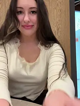 Snapshot of AndreaMood chatting on January 10, 2025, 12:58 pm AndreaMood online show from January 10, 2025, 12:58 pm
