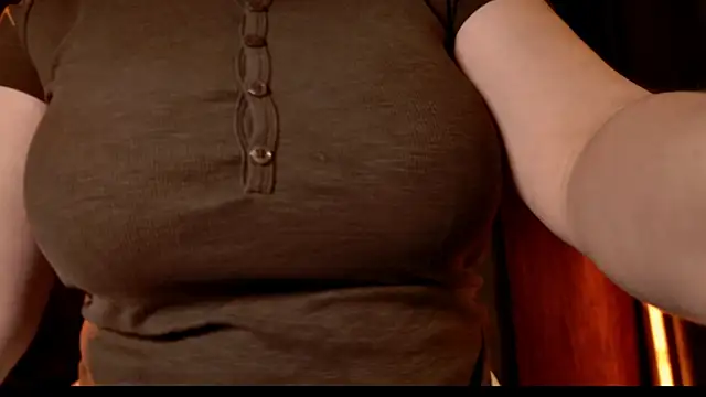 Snapshot of TessPleasure chatting on February 18, 2026, 1:07 pm TessPleasure online show from February 18, 2026, 1:07 pm