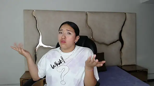 Snapshot of IsabellRodriguez18 chatting on February 28, 2025, 4:32 am IsabellRodriguez18 online show from February 28, 2025, 4:32 am
