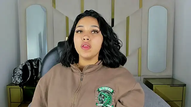 Snapshot of IsabellRodriguez18 chatting on September 9, 2025, 3:17 am IsabellRodriguez18 online show from September 9, 2025, 3:17 am