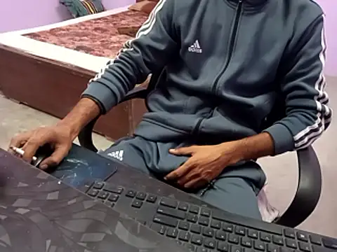 Snapshot of IamRentedBoybfriend chatting on January 9, 2026, 3:42 am IamRentedBoybfriend online show from January 9, 2026, 3:42 am