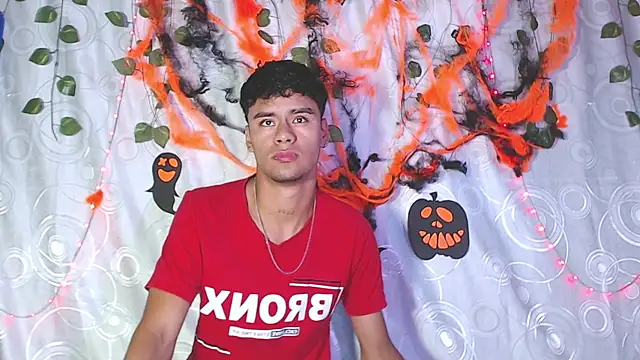 Andres 7676 online show from October 25, 2025, 4:46 pm