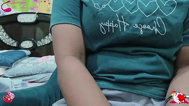 sexyhoney27 online show from November 27, 2025, 11:45 am