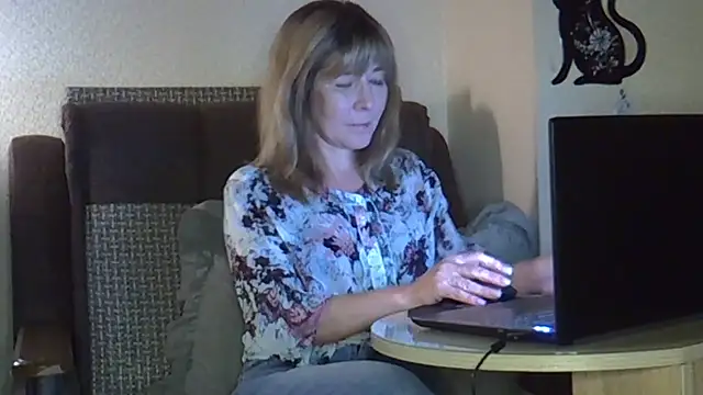 Snapshot of EllaJohnsonX chatting on March 7, 2026, 4:26 pm EllaJohnsonX online show from March 7, 2026, 4:26 pm