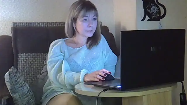 Snapshot of EllaJohnsonX chatting on March 14, 2026, 2:33 pm EllaJohnsonX online show from March 14, 2026, 2:33 pm