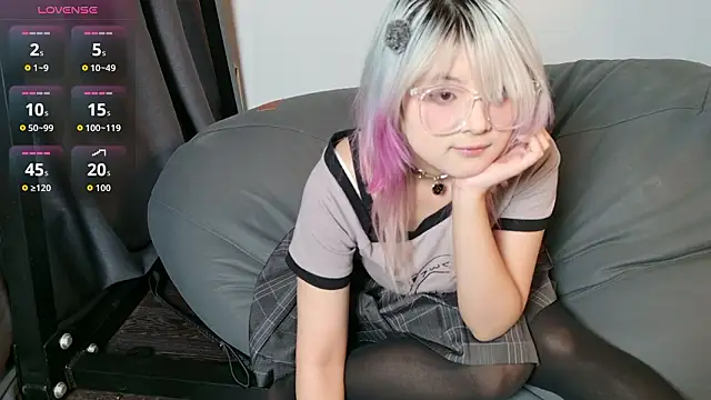 Snapshot of Yu_UwU_ chatting on January 18, 2026, 1:48 pm Yu UwU online show from January 18, 2026, 1:48 pm