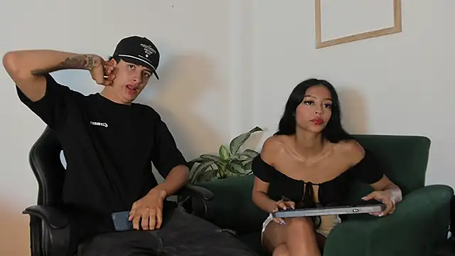 two milkyway online show from November 6, 2025, 1:12 pm