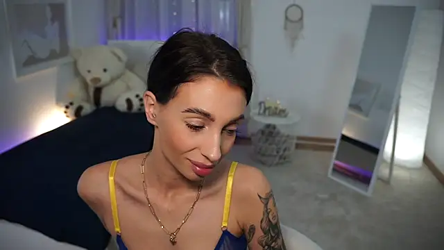 Snapshot of Laady_Rosee chatting on January 19, 2025, 5:18 pm Laady Rosee online show from January 19, 2025, 5:18 pm