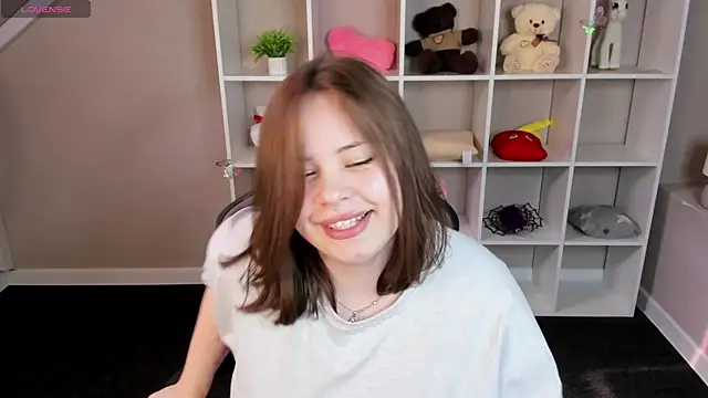 EricaElliott online show from May 6, 2026, 9:47 am