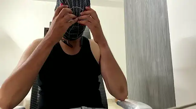 Snapshot of thewhitedickboyx1 chatting on January 12, 2025, 12:01 pm thewhitedickboyx1 online show from January 12, 2025, 12:01 pm