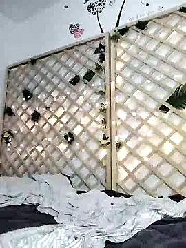 Snapshot of Mia_WAll chatting on January 22, 2025, 1:10 am Mia WAll online show from January 22, 2025, 1:10 am