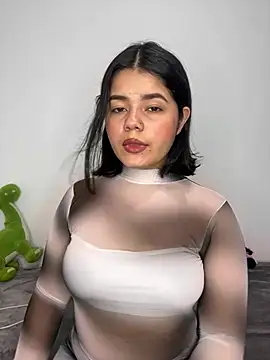 Snapshot of pretty_angela1 chatting on February 2, 2025, 1:45 am pretty angela1 online show from February 2, 2025, 1:45 am