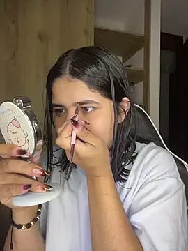 Snapshot of pretty_angela1 chatting on December 3, 2025, 3:47 am pretty angela1 online show from December 3, 2025, 3:47 am