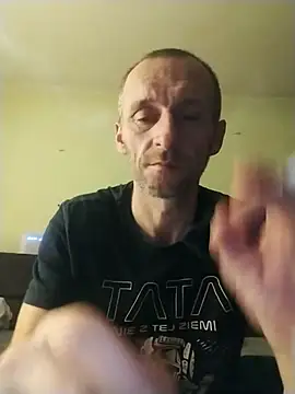 krecik1988 online show from October 18, 2025, 7:25 pm